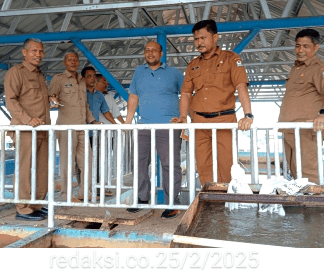 Bupati Aceh Barat Intruksikan PDAM Tirta Meulaboh Beroperasi Mulai Besok Bupati Aceh Barat Intruksikan PDAM Tirta Meulaboh Beroperasi Mulai Besok