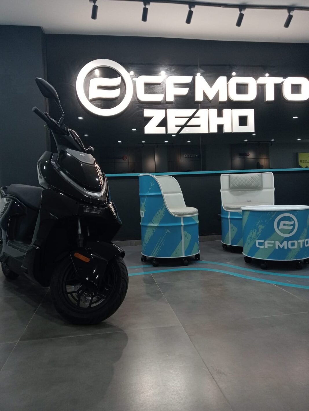 Gebrakan Soft Launching Motor SR 250 Lite dan Zeeho AE4 oleh IB Motor Group Bandung Gebrakan Soft Launching Motor SR 250 Lite dan Zeeho AE4 oleh IB Motor Group Bandung