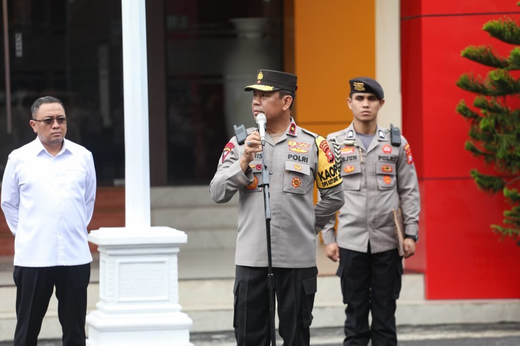 Kapolda Malut Pimpin Apel Perdana, Tekankan Disiplin dan Profesionalisme* Kapolda Malut Pimpin Apel Perdana, Tekankan Disiplin dan Profesionalisme*