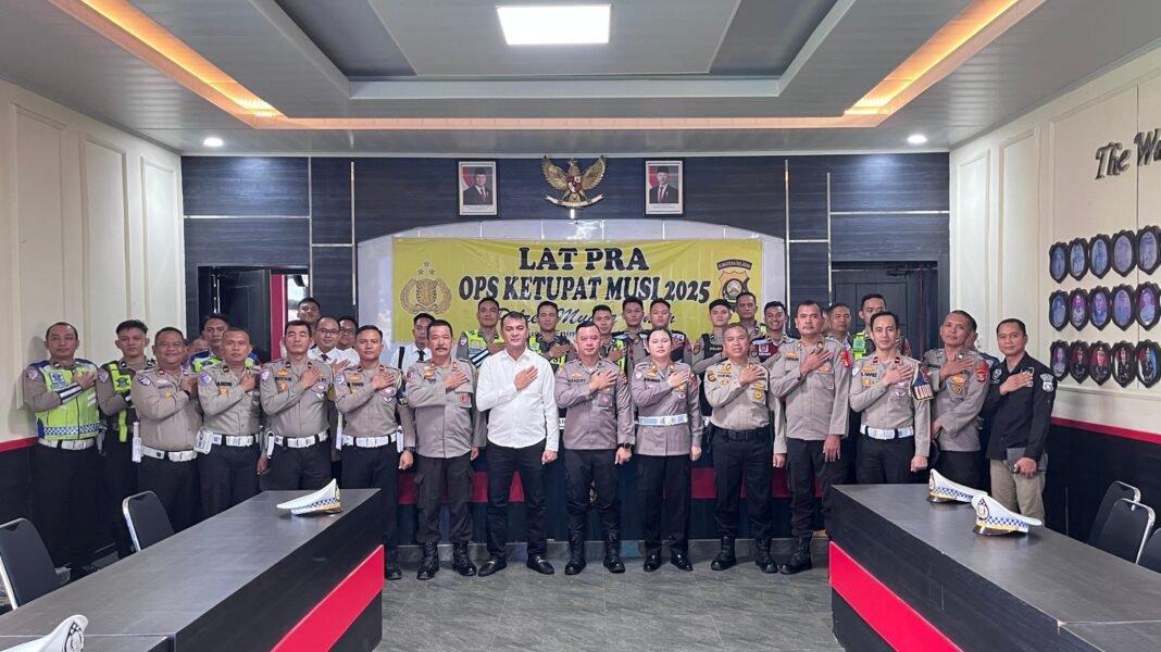 Latihan Pra Operasi Ketupat Musi 2025, Waka Polres Muara Enim Tekankan Peran Aktif Personel Latihan Pra Operasi Ketupat Musi 2025, Waka Polres Muara Enim Tekankan Peran Aktif Personel