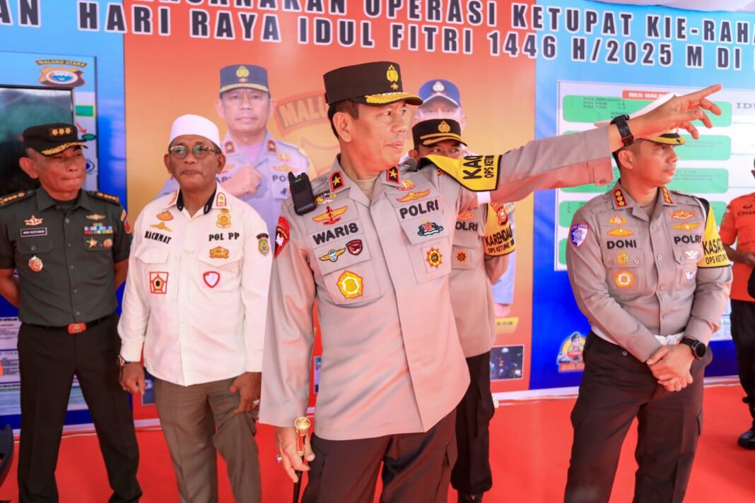 Pastikan Kesiapan Personel, Kapolda Malut Tinjau Pos Terpadu Operasi Ketupat Pastikan Kesiapan Personel, Kapolda Malut Tinjau Pos Terpadu Operasi Ketupat