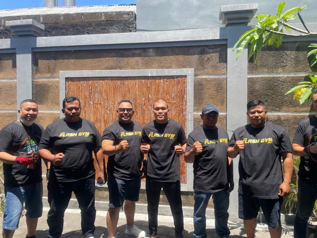 Sahlan Coral, Petinju Asal Lombok Barat Berlaga di Bali: Pemkab Lobar Harusnya Malu! Sahlan Coral, Petinju Asal Lombok Barat Berlaga di Bali: Pemkab Lobar Harusnya Malu!