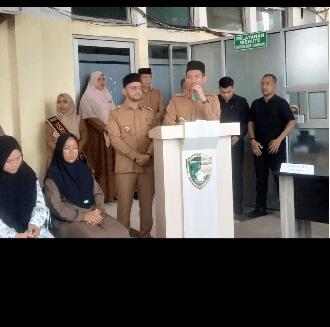 Bupati Aceh Barat Resmi Luncurkan Kartu Aceh Barat Sehat Hari ini Bupati Aceh Barat Resmi Luncurkan Kartu Aceh Barat Sehat Hari ini
