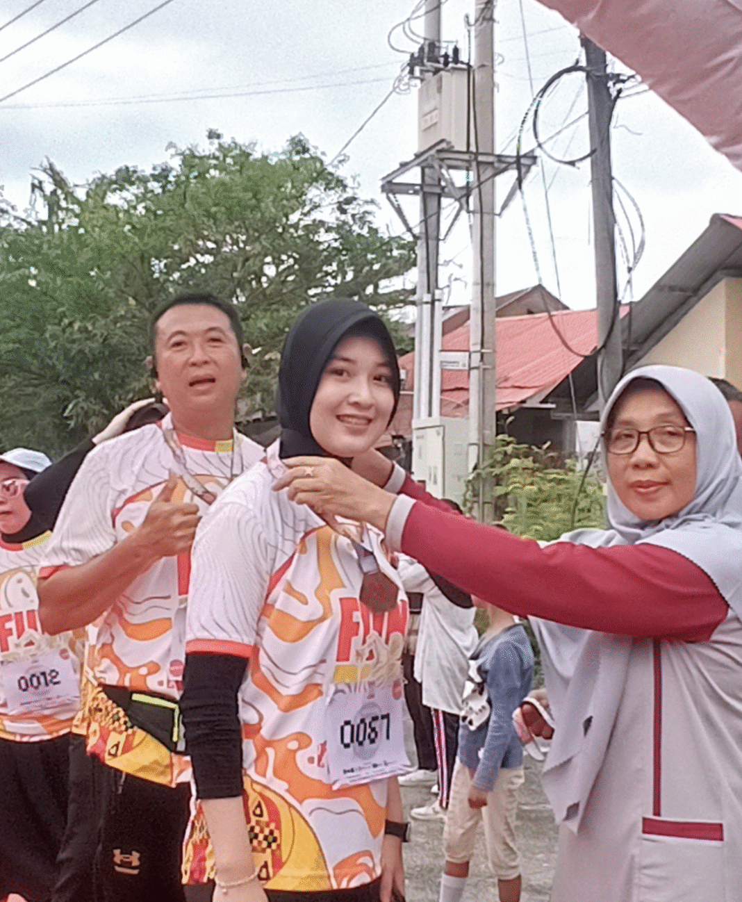 Ikuti FunRun Minggu Sehat , SatPol PP dan WH Awasi Ketat Ikuti FunRun Minggu Sehat , SatPol PP dan WH Awasi Ketat