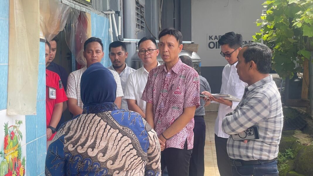 Dirkeswat Ditjenpas Lakukan Kunjungan Kerja ke Rumah Tahanan Negara Kelas I Palembang. Dirkeswat Ditjenpas Lakukan Kunjungan Kerja ke Rumah Tahanan Negara Kelas I Palembang.