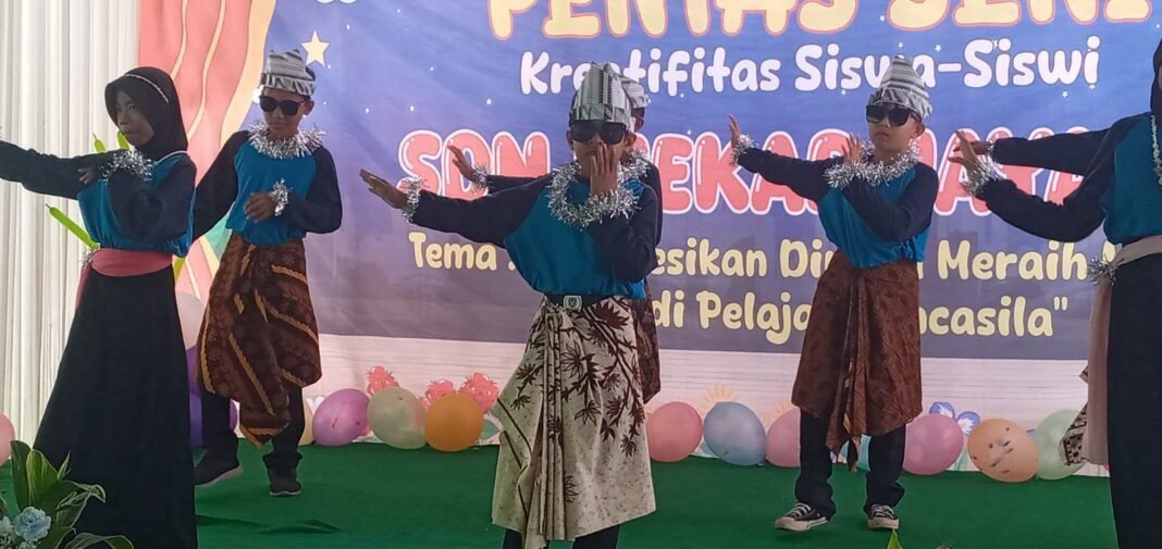 SDN Mekar Jaya 02 Gelar Pentas Seni dengan Istimewa SDN Mekar Jaya 02 Gelar Pentas Seni dengan Istimewa
