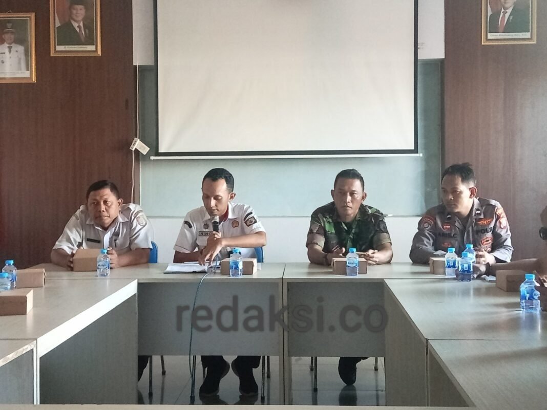 Dialog Warga dan Pemerintah: Soroti Hilangnya Sertifikat Tanah hingga Dampak Tambak Udang Dialog Warga dan Pemerintah: Soroti Hilangnya Sertifikat Tanah hingga Dampak Tambak Udang