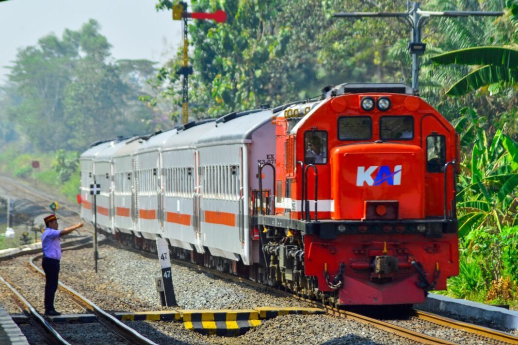 Musim Libur Sekolah, KAI Divre III Palembang Ingatkan Untuk Tidak Bermain di Jalur KA Musim Libur Sekolah, KAI Divre III Palembang Ingatkan Untuk Tidak Bermain di Jalur KA