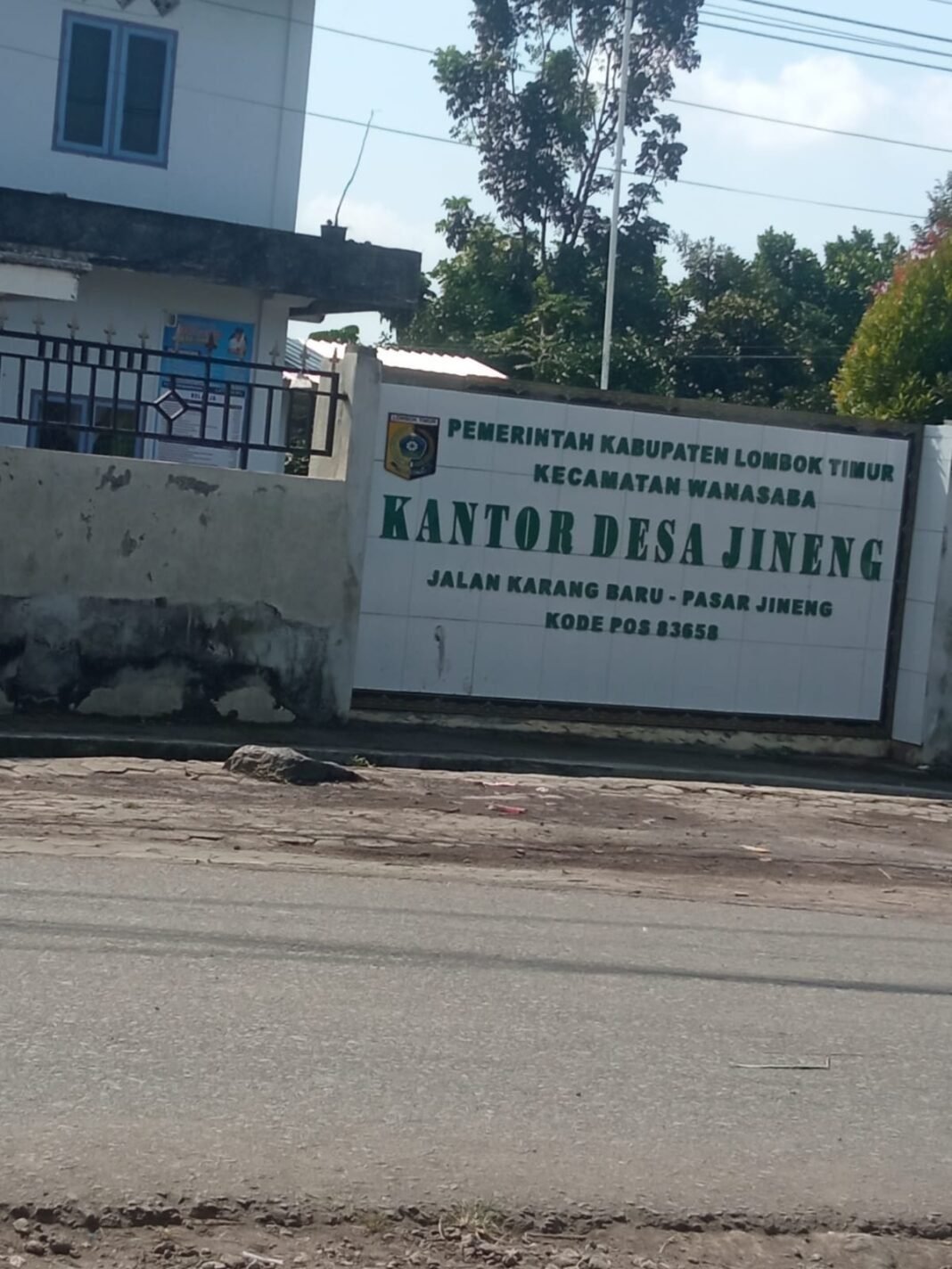 PEMBAGIAN BERAS PKH DI DESA JINENG DIDUGA TIDAK TRANSPARAN, WARGA PERTANYAKAN PEMOTONGAN PEMBAGIAN BERAS PKH DI DESA JINENG DIDUGA TIDAK TRANSPARAN, WARGA PERTANYAKAN PEMOTONGAN