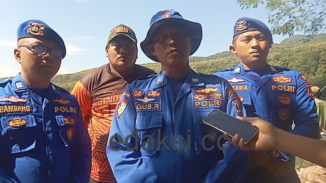 Kapal Nelayan “Sinar” Belum Kembali Sejak Melaut, Polairud Jember Lakukan Pencarian Intensif Kapal Nelayan “Sinar” Belum Kembali Sejak Melaut, Polairud Jember Lakukan Pencarian Intensif