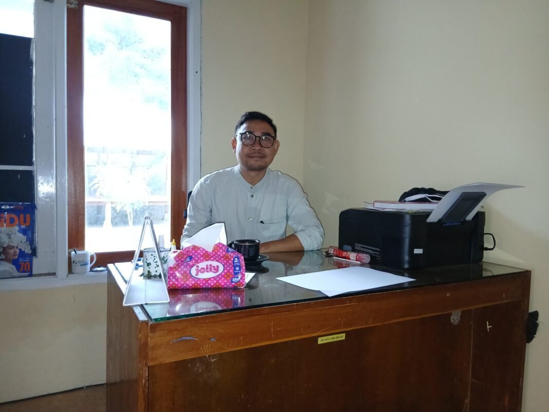 SOSIALISASI PENJARINGAN BAKAL CALON PERANGKAT KEWILAYAHAN DI GUNUNG MALANG SOSIALISASI PENJARINGAN BAKAL CALON PERANGKAT KEWILAYAHAN DI GUNUNG MALANG