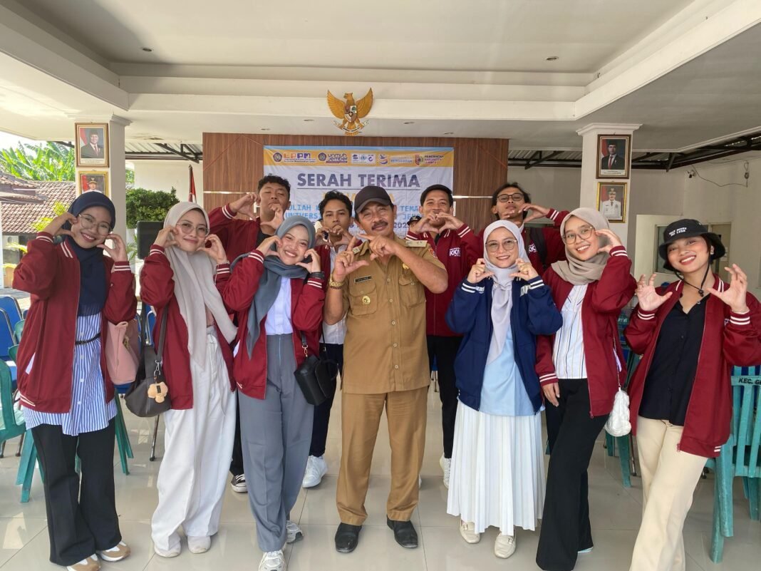 Sinergi Kampus dan Desa: UNMU Jember Terjunkan 168 Mahasiswa KKN Tematik di Kecamatan Gumukmas Sinergi Kampus dan Desa: UNMU Jember Terjunkan 168 Mahasiswa KKN Tematik di Kecamatan Gumukmas
