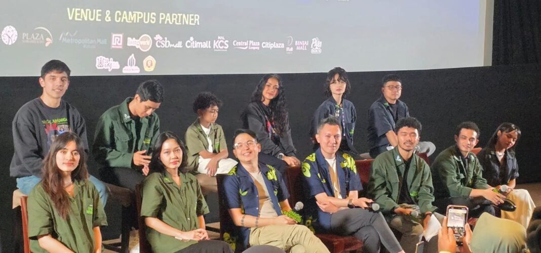 Jumpa Pers Film Tinggal Meninggal Beri Kejutan: Cast Wawancarai Media, Bukan Sebaliknya Jumpa Pers Film Tinggal Meninggal Beri Kejutan: Cast Wawancarai Media, Bukan Sebaliknya