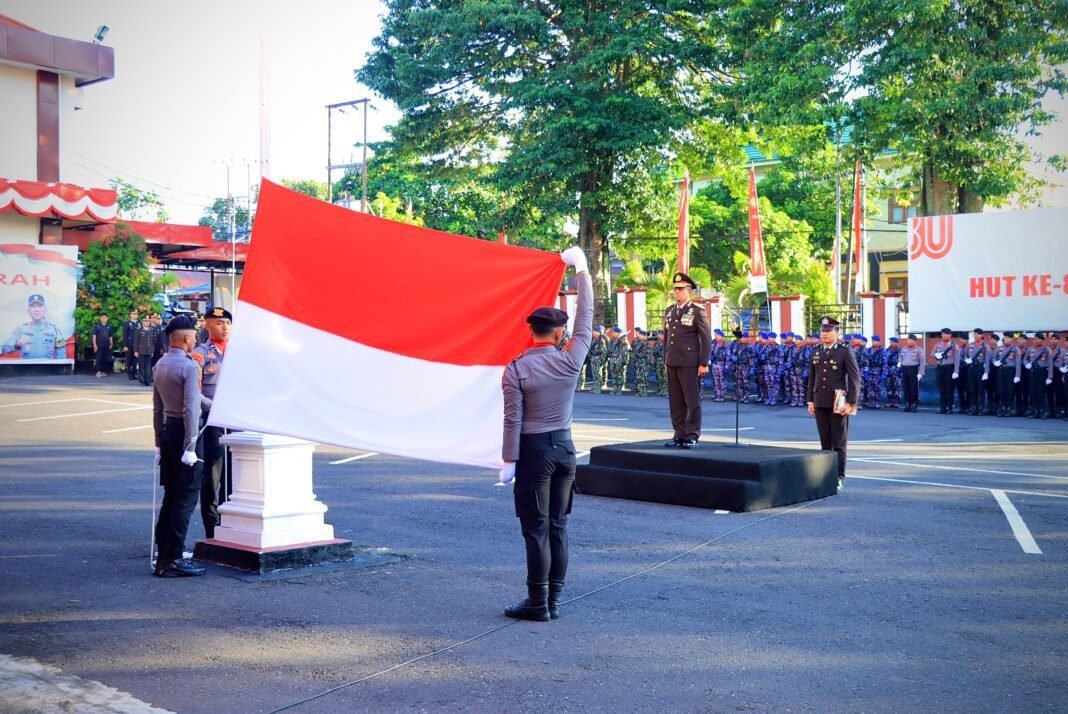 *Upacara HUT Ke-80 RI di Mapolda Malut Berlangsung Khidmat dan Penuh Makna* *Upacara HUT Ke-80 RI di Mapolda Malut Berlangsung Khidmat dan Penuh Makna*