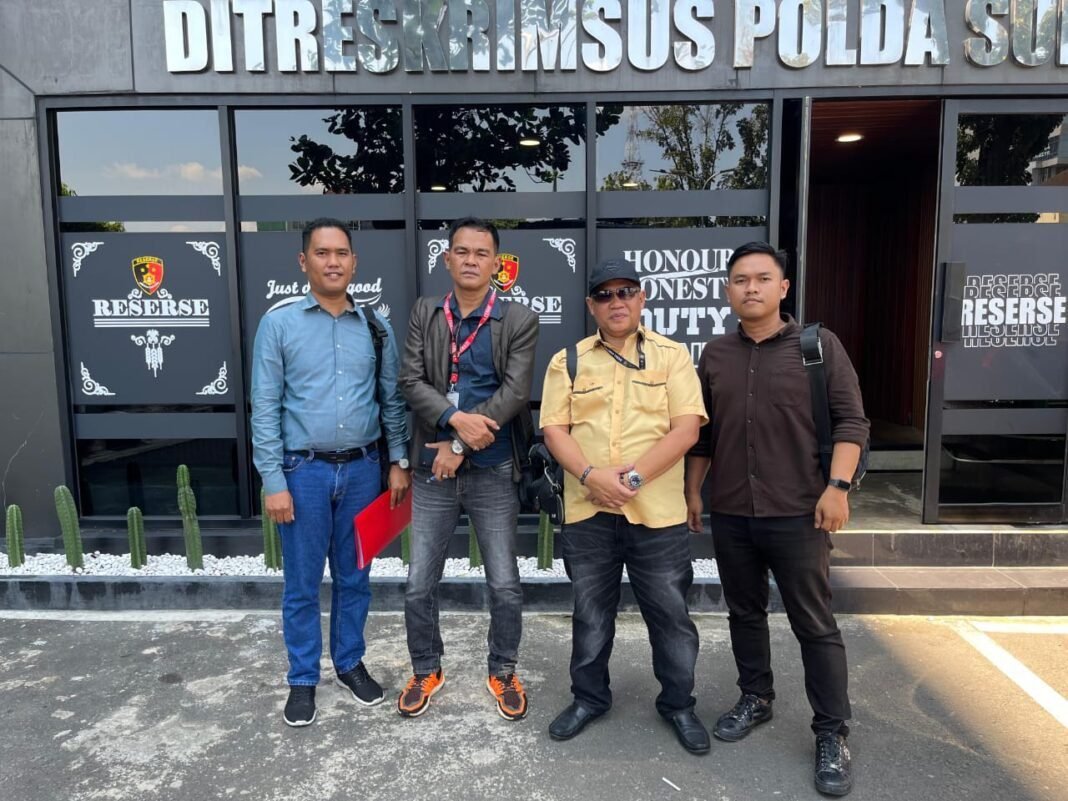 Pengacara Desri Nago SH Kawal Saksi dan Pelapor Kasus Hoaks di Polda Sumsel Pengacara Desri Nago SH Kawal Saksi dan Pelapor Kasus Hoaks di Polda Sumsel