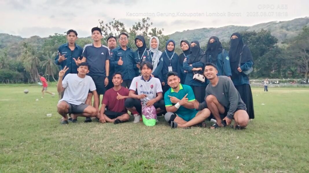 MAHASISWA IAI NURUL HAKIM DAN REMAJA PESENG GELAR TURNAMEN SEPAKBOLA ANTAR RT MAHASISWA IAI NURUL HAKIM DAN REMAJA PESENG GELAR TURNAMEN SEPAKBOLA ANTAR RT