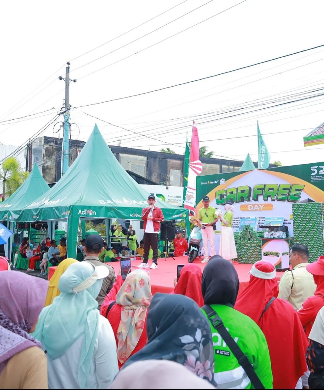 Pemkab Aceh Barat Gelar CFD, Di Dukung Penuh Bank Aceh, Meskipun Gerimis Peserta Membludak Pemkab Aceh Barat Gelar CFD, Di Dukung Penuh Bank Aceh, Meskipun Gerimis Peserta Membludak