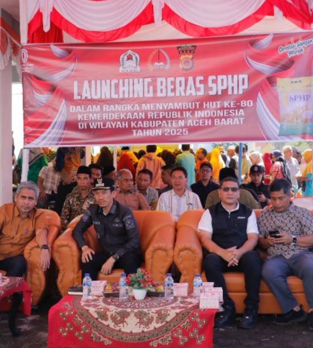 Bupati Tarmizi, Dandim 0105/Abar,Perum Bulog Ikuti Zoom Meeting Virtual Dengan Presiden RI Bupati Tarmizi, Dandim 0105/Abar,Perum Bulog Ikuti Zoom Meeting Virtual Dengan Presiden RI