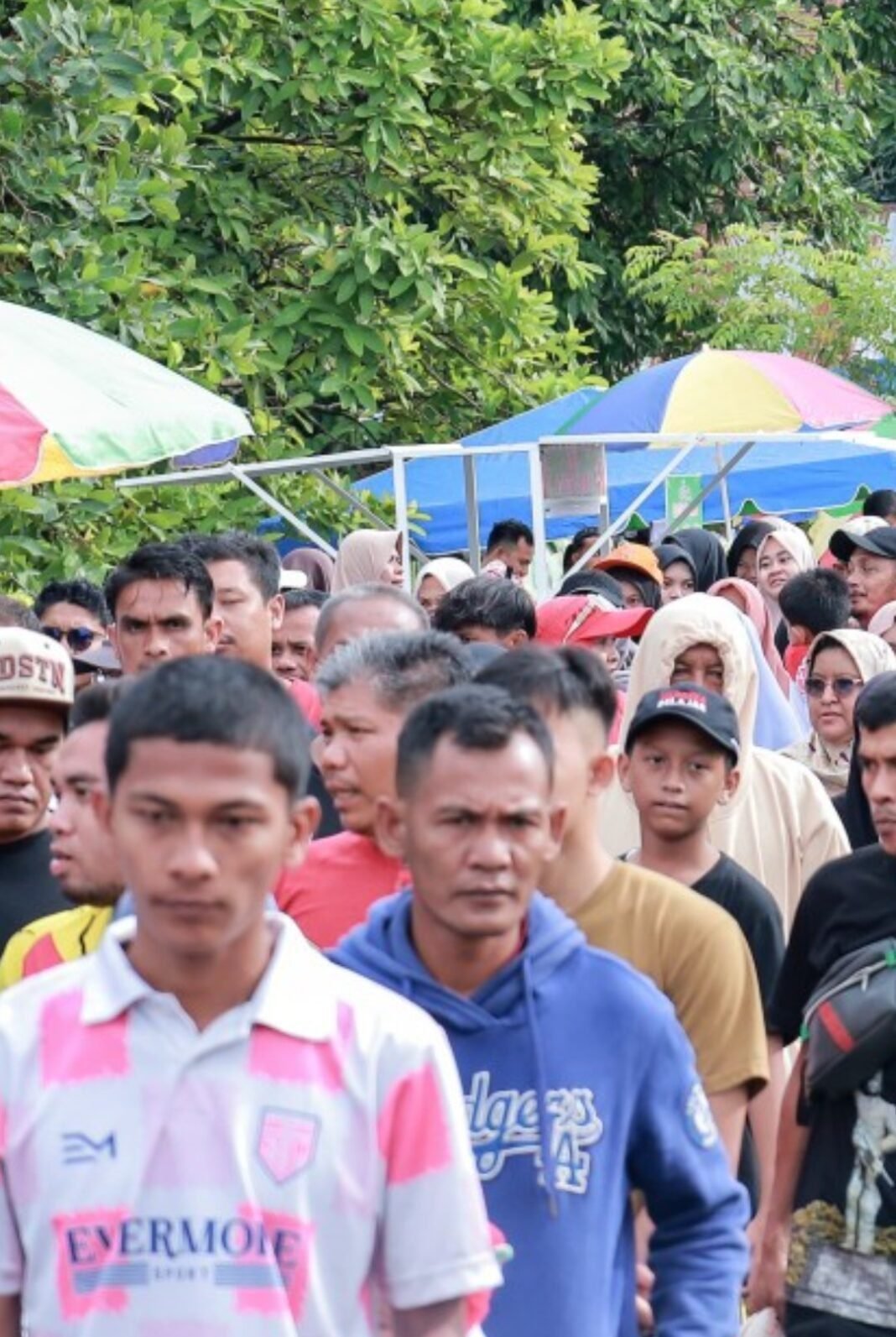 Hadiah Undian Dorprez Untuk Peserta Jalan Santai Di Kecamatan Meureubo di Momen HUT RI ke 80 Hadiah Undian Dorprez Untuk Peserta Jalan Santai Di Kecamatan Meureubo di Momen HUT RI ke 80
