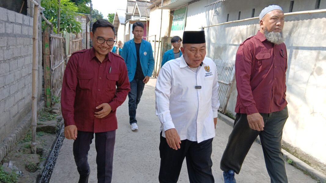 KETUA BAZNAS LOMBOK BARAT TGH. MUHAMMAD TAISIR AL-AZHAR TINJAU RTLH DI TAMAN AYU KETUA BAZNAS LOMBOK BARAT TGH. MUHAMMAD TAISIR AL-AZHAR TINJAU RTLH DI TAMAN AYU