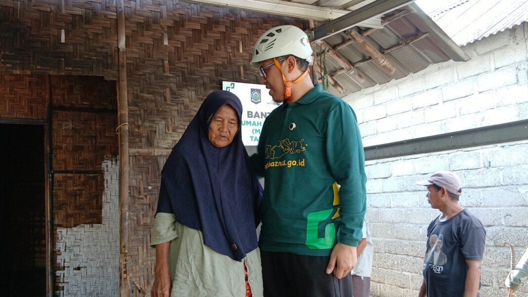 BAZNAS NTB BONGKAR RUMAH INAK SINAH UNTUK PROGRAM MAHYANI DI DESA TAMAN AYU BAZNAS NTB BONGKAR RUMAH INAK SINAH UNTUK PROGRAM MAHYANI DI DESA TAMAN AYU