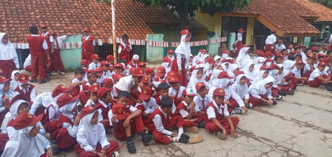 Peringati HUT Kemerdekaan RI, SDN Tegal 04 Gelar Sejumlah Lomba Peringati HUT Kemerdekaan RI, SDN Tegal 04 Gelar Sejumlah Lomba