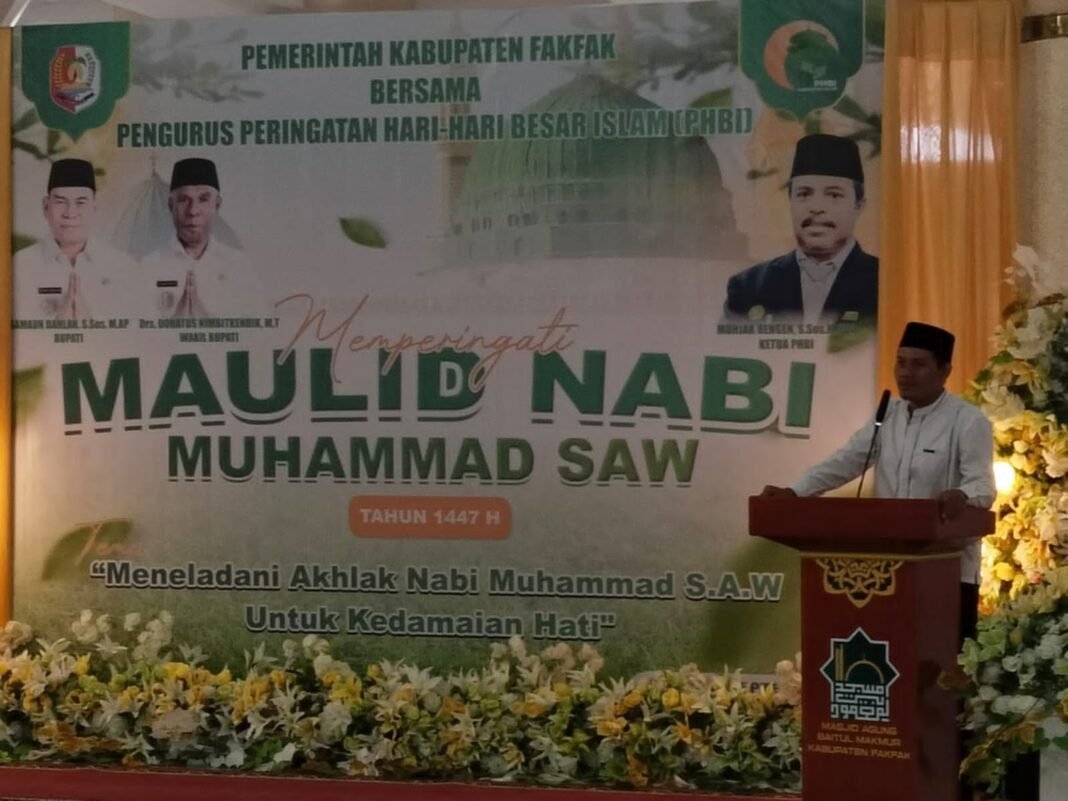 Hadiri Perayaan Maulid Nabi Muhammad SAW 1447 H/2025 Ini Pesan Dandim 1803/Fakfak Hadiri Perayaan Maulid Nabi Muhammad SAW 1447 H/2025 Ini Pesan Dandim 1803/Fakfak