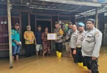Kecamatan Manis Mata Terdampak Banjir, TNI-Polri Dan BPBD Bergerak Cepat Salurkan Bantuan*