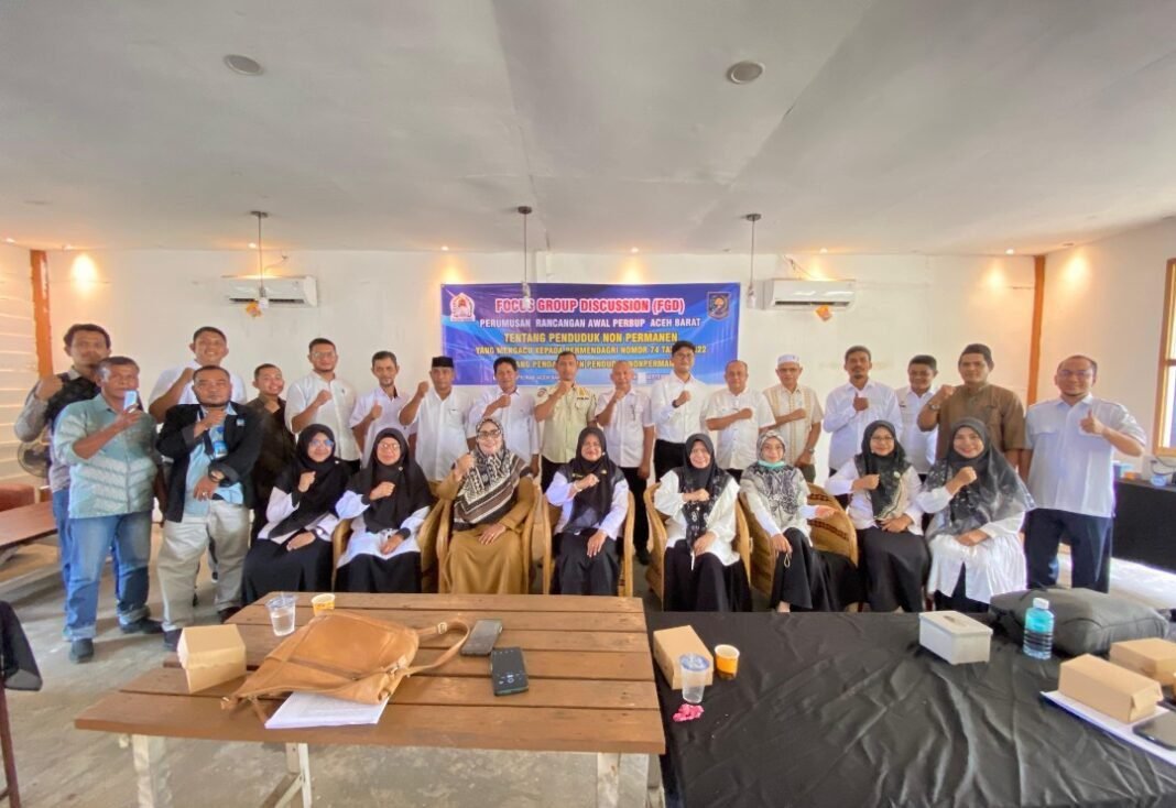 Pemkab Aceh Barat Melalui Disdukcapil Gelar Focus Group Discussion(FGD)Di Kawasan Cafe Batu Puteh Pemkab Aceh Barat Melalui Disdukcapil Gelar Focus Group Discussion(FGD)Di Kawasan Cafe Batu Puteh