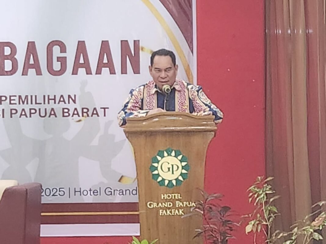Bupati Fakfak Buka Rapat Evaluasi Pemilu 2024, Dorong Penambahan Kursi DPRD dan Evaluasi Dapil Bupati Fakfak Buka Rapat Evaluasi Pemilu 2024, Dorong Penambahan Kursi DPRD dan Evaluasi Dapil