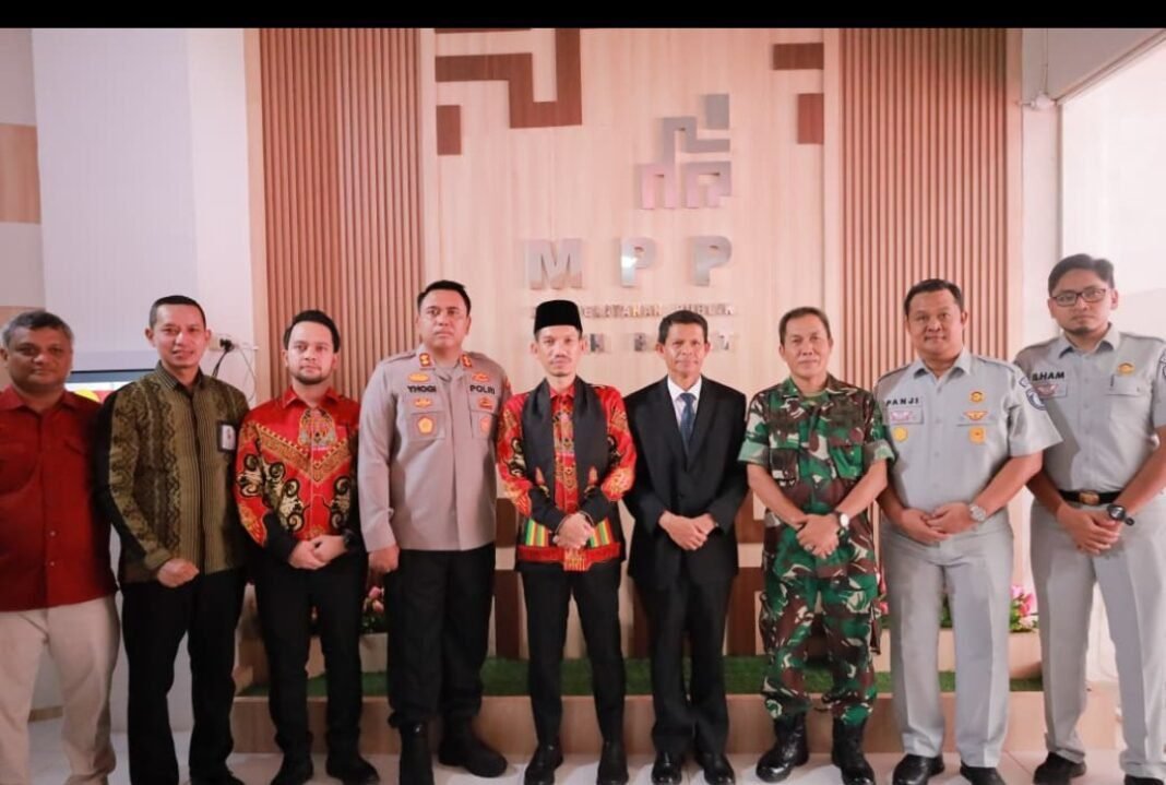 Bupati Aceh Barat Resmi Buka MPP, Pelayanan Serba Cepat Dalam Satu Atap Siap Melayani Masyarakat Bupati Aceh Barat Resmi Buka MPP, Pelayanan Serba Cepat Dalam Satu Atap Siap Melayani Masyarakat
