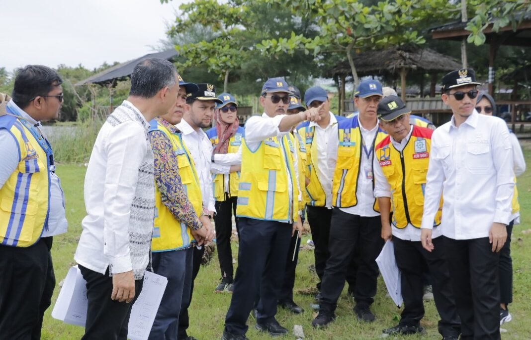 Dirjen SDA Kementrian PU Akan Lakukan Pengerjaan Sejumlah Ruas Lahan Di Irigasi Lhok Guci Dirjen SDA Kementrian PU Akan Lakukan Pengerjaan Sejumlah Ruas Lahan Di Irigasi Lhok Guci