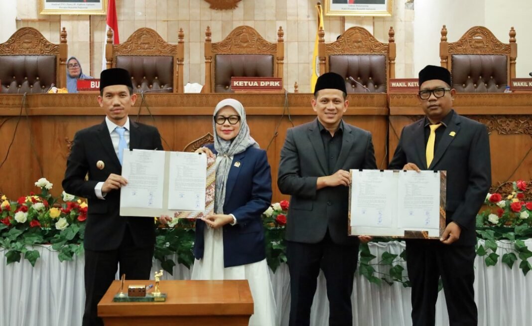 Lima Fraksi DPRK Aceh Barat Setuju KUA PPAS Tahun Anggaran 2026 Lima Fraksi DPRK Aceh Barat Setuju KUA PPAS Tahun Anggaran 2026