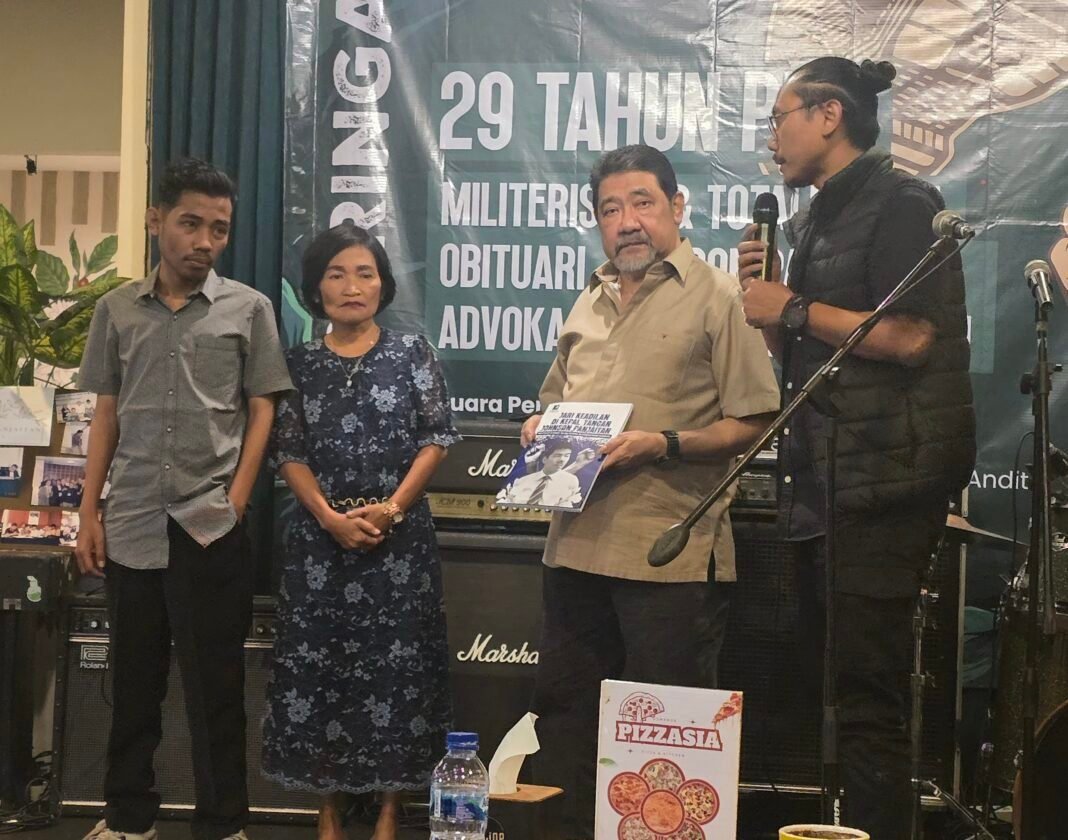 Hendardi Kenang Johnson Panjaitan dan Serukan Kewaspadaan terhadap Militerisasi di 29 Tahun PBHI Hendardi Kenang Johnson Panjaitan dan Serukan Kewaspadaan terhadap Militerisasi di 29 Tahun PBHI