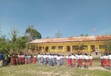 Momen HGN dan HUT PGRI ke – 80, Kepsek SMAN Halion, ajak masyarakat hargai Jasa-jasa Guru Momen serimonial Upacara peringatan HGN dan HUT PGRI ke-80 SMAN Halion-Malaka, (Dok, Alfons)