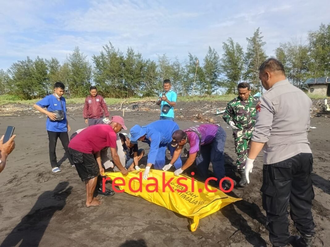 Pria Asal Kepanjen Ditemukan Tak Bernyawa di Pantai Macema Pria Asal Kepanjen Ditemukan Tak Bernyawa di Pantai Macema