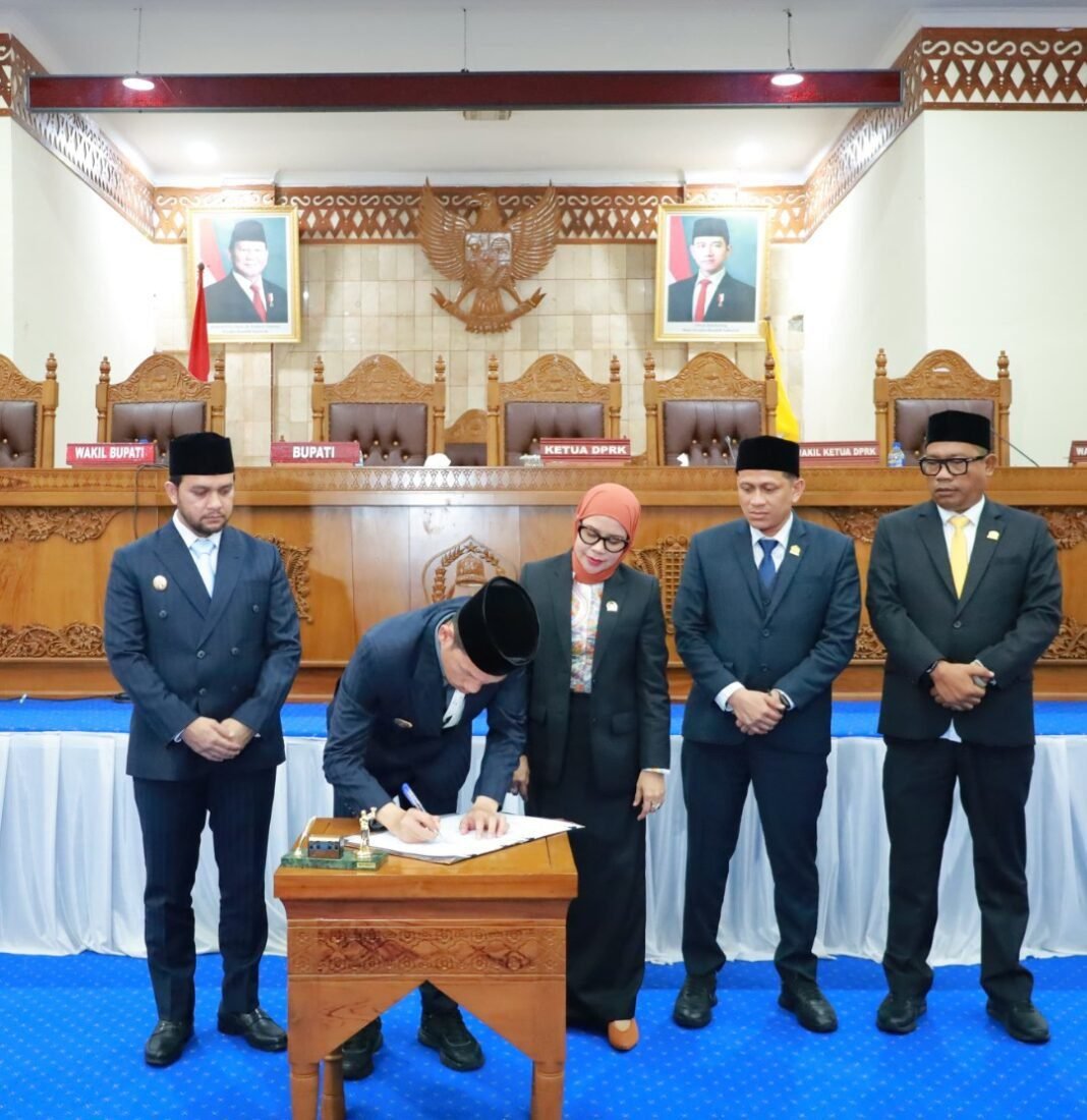 Pemkab Aceh Barat Dan DPRK Sepakat Setujui Qanun APBK 2026 Pemkab Aceh Barat Dan DPRK Sepakat Setujui Qanun APBK 2026