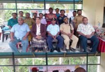 Sentuh Warga Kampung, Pemda Fakfak Salurkan Bantuan Pangan Jelang Natal dan Tahun Baru