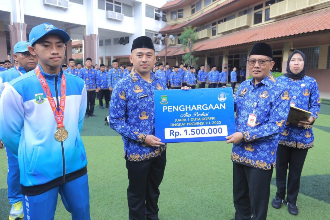 Hari Bela Negara ke -77,Atlet Pelajar Tangerang Terima Bonus Prestasi Hari Bela Negara ke -77,Atlet Pelajar Tangerang Terima Bonus Prestasi