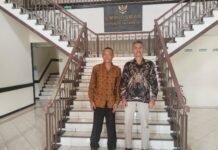 KEPALA OMBUDSMAN NTB TERIMA KETUM YPTKIS HENLY SUNARDI DM BAHAS BURUH MIGRAN