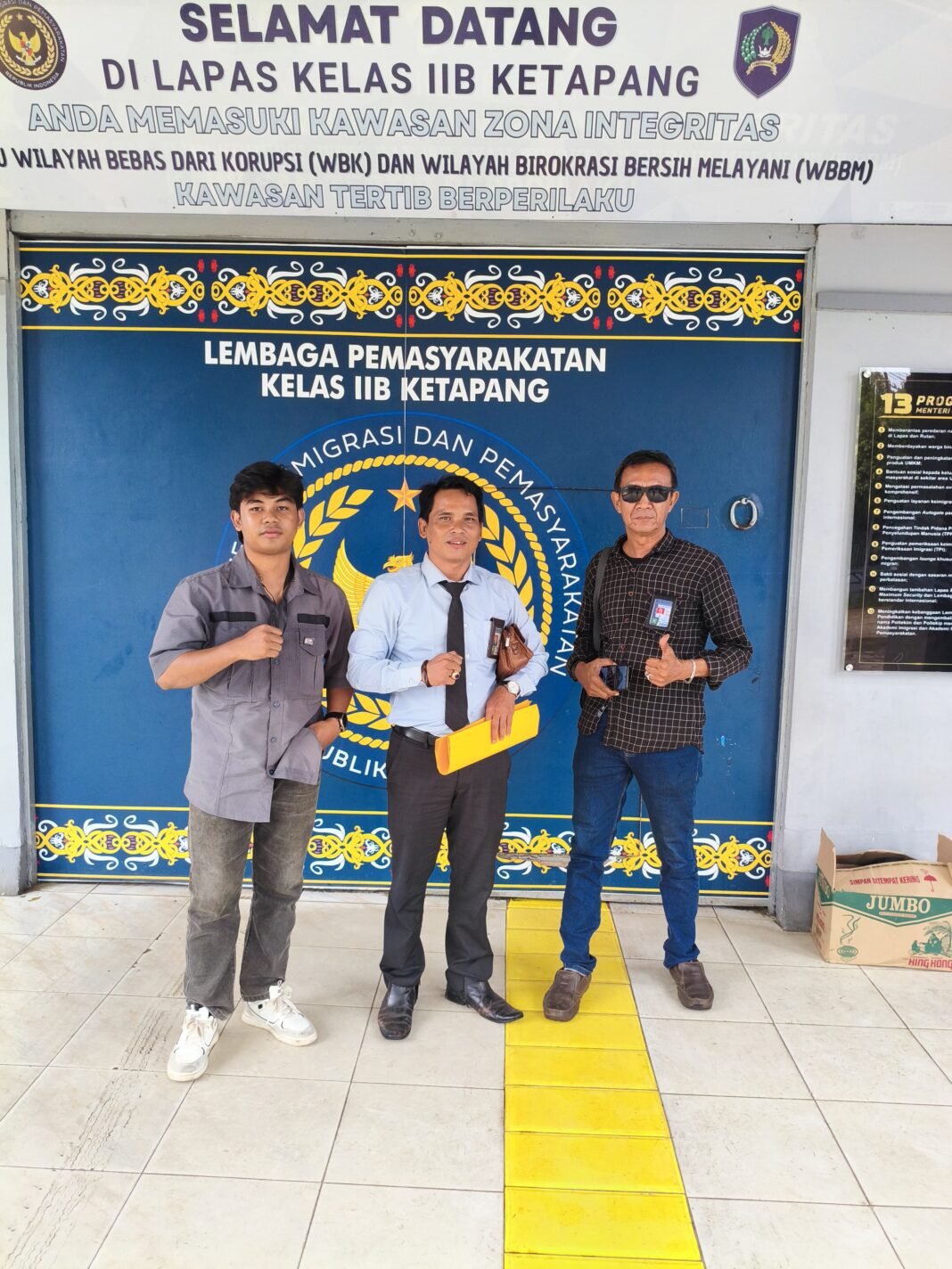 Jadi Tersangka Korupsi, Wewet Ngaku Hanya Disuruh Tanda Tangan! RHI Ketapang Siap Bongkar Dalang Sebenarnya Jadi Tersangka Korupsi, Wewet Ngaku Hanya Disuruh Tanda Tangan! RHI Ketapang Siap Bongkar Dalang Sebenarnya