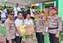 Kapolres Langkat Salurkan Bantuan Kapolri untuk Warga Terdampak Banjir di Tanjung Pura