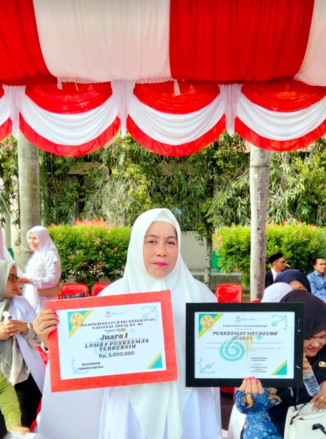 Puskesmas Meureubo Kembali Mendapatkan Plakat Dan Piagam Sebagai Puskesmas Terbaik Dan Berkomitmen Dari BPJS Puskesmas Meureubo Kembali Mendapatkan Plakat Dan Piagam Sebagai Puskesmas Terbaik Dan Berkomitmen Dari BPJS