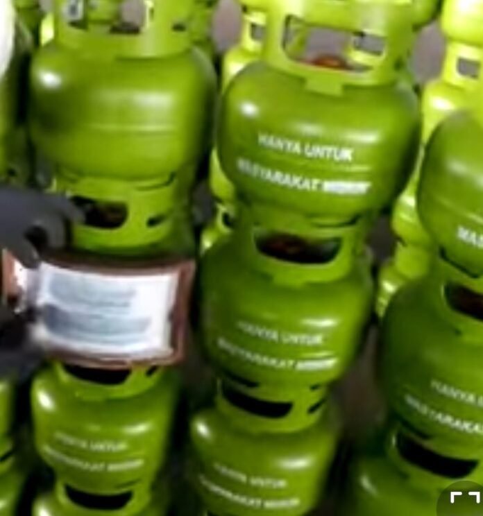 Screenshot_20251213-224653~3