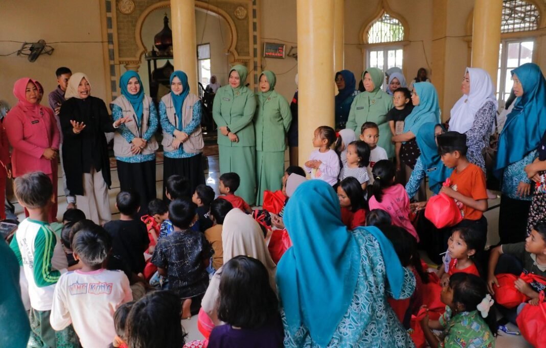 Di Momen Hari Ibu ke 97, Pemkab Aceh Barat Adakan Trauma Healing Bagi Masyarakat Terdampak Bencana Banjir Di Momen Hari Ibu ke 97, Pemkab Aceh Barat Adakan Trauma Healing Bagi Masyarakat Terdampak Bencana Banjir