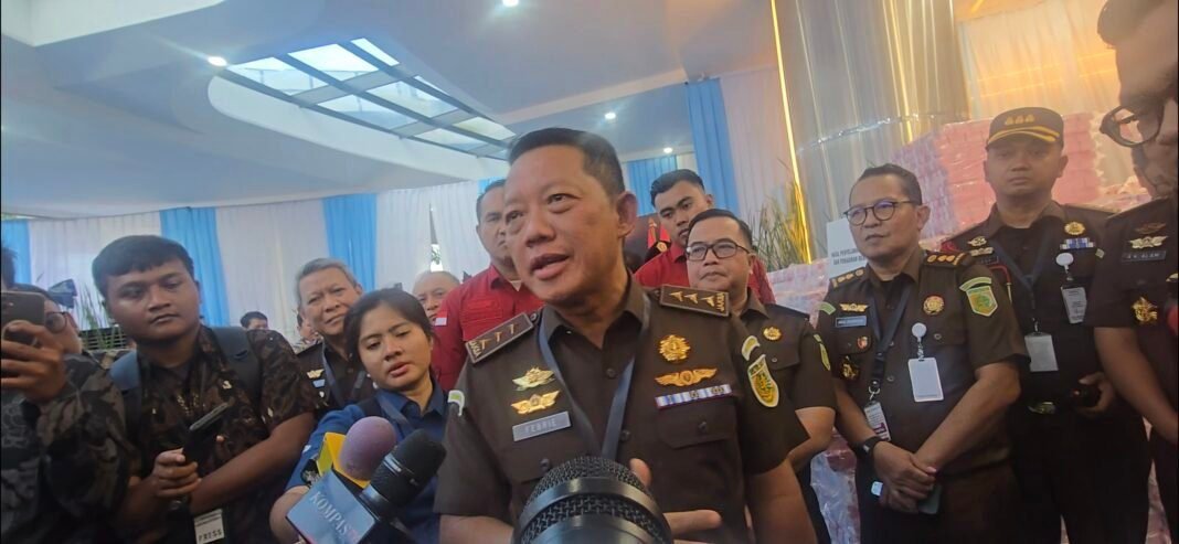 Jampidsus Pastikan Penertiban Lahan Sawit dan Tambang Terus Berjalan, Penagihan Denda Dioptimalkan Januari Jampidsus Pastikan Penertiban Lahan Sawit dan Tambang Terus Berjalan, Penagihan Denda Dioptimalkan Januari