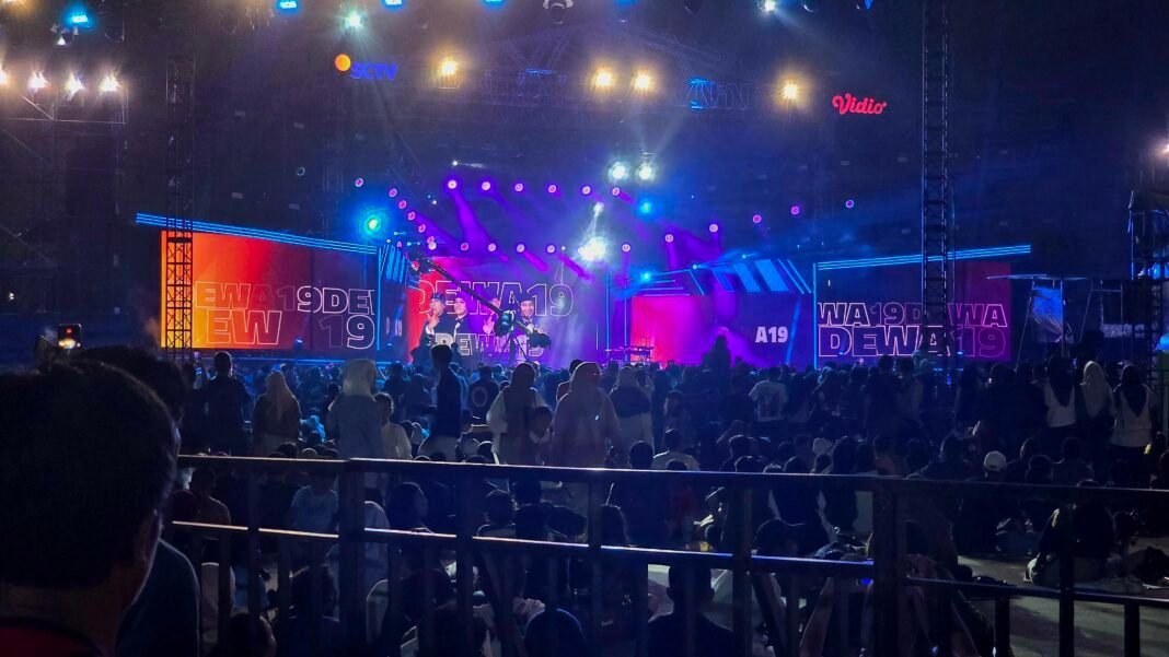 Konser Gempita 2025 di Pantai Karnaval Ancol Menjelang Perayaan Malam Pergantian Tahun Konser Gempita 2025 di Pantai Karnaval Ancol Menjelang Perayaan Malam Pergantian Tahun