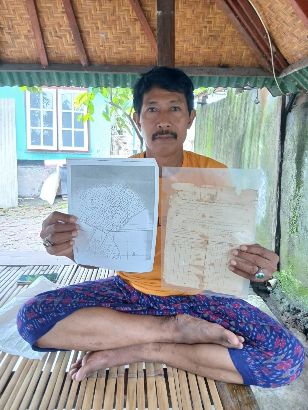 Kantor Desa Disegel Warga, Klaim Hak Milik Picu Malu Publik Pemkab Lombok Barat Kantor Desa Disegel Warga, Klaim Hak Milik Picu Malu Publik Pemkab Lombok Barat