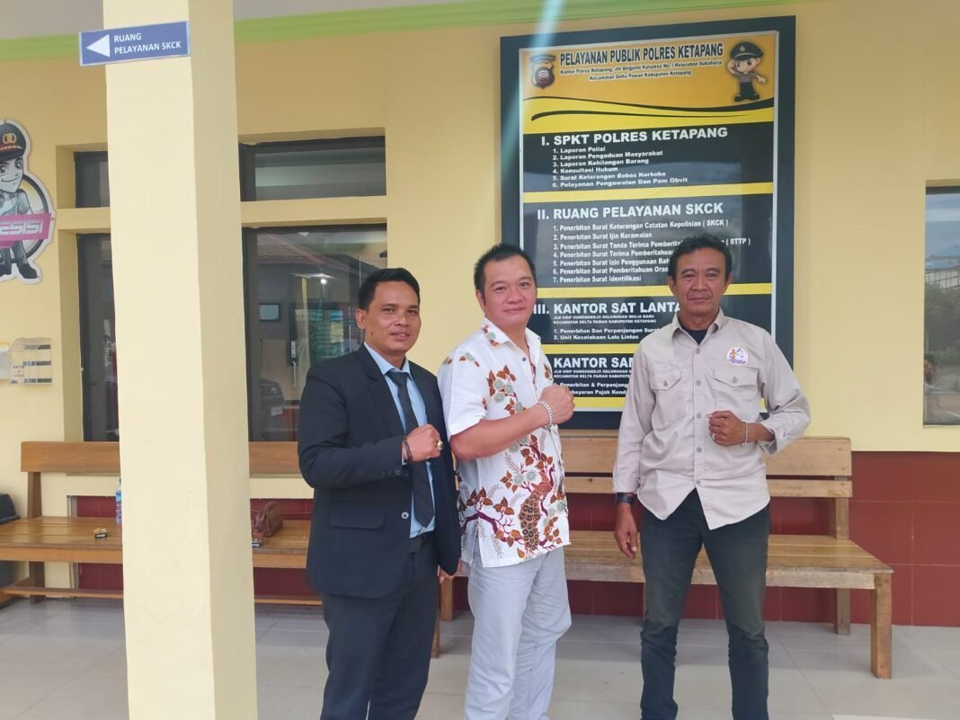 Pengusaha Pertasop SP. 8 Selimatan Jaya Di Laporkan Ke Polres Ketapang, Terkait Dugaan Pemalsuan Dokumen Pengusaha Pertasop SP. 8 Selimatan Jaya Di Laporkan Ke Polres Ketapang, Terkait Dugaan Pemalsuan Dokumen