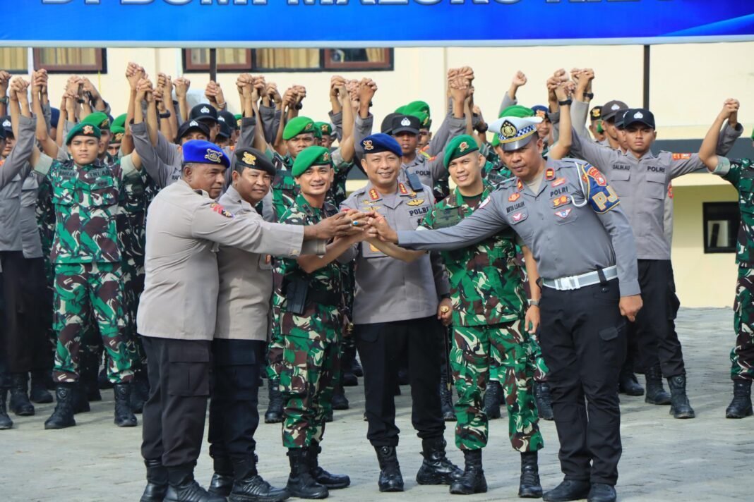 Pererat Kebersamaan, TNI–Polri Maluku Utara Tegaskan Komitmen Sinergitas Pererat Kebersamaan, TNI–Polri Maluku Utara Tegaskan Komitmen Sinergitas